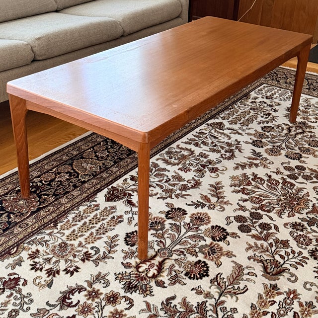 Vejle Stole & Møbelfabrik Mid-Century Danish Teak Coffee Table, 1960s A simple, classic mid-century teak coffee table by...