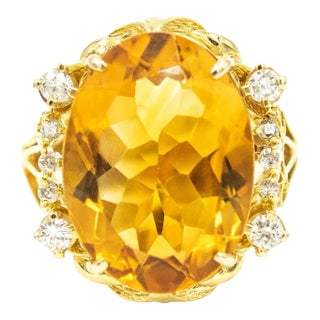 Oval Citrine and Diamond Yellow Gold Cocktail Ring size 8.5 For Sale