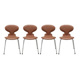 Series 7 Model 3107 Dining Chairs in Cognac Leather by Arne Jacobsen for Fritz Hansen, Set of 4 For Sale