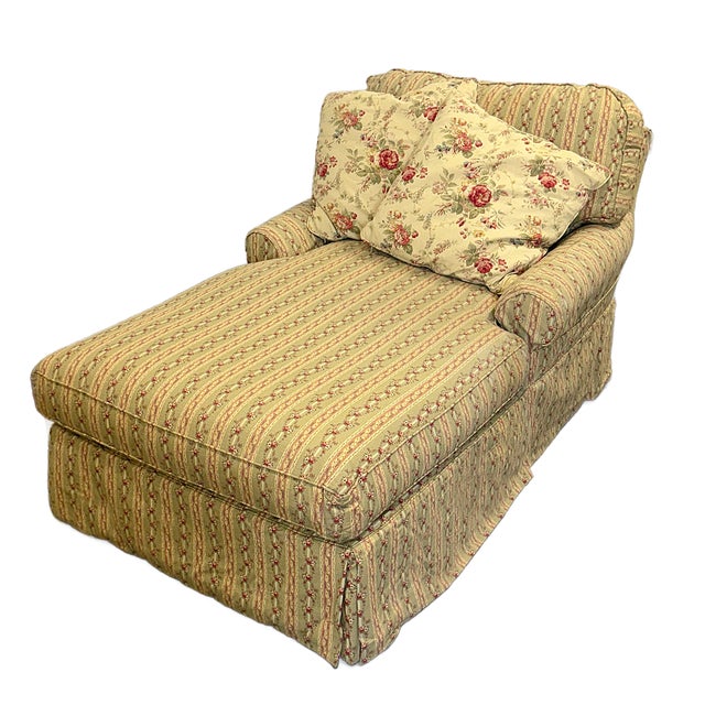 Lee Industries Traditional Chaise Lounge With Floral Stripe Upholstery and Pillows For Sale In Houston - Image 6 of 9