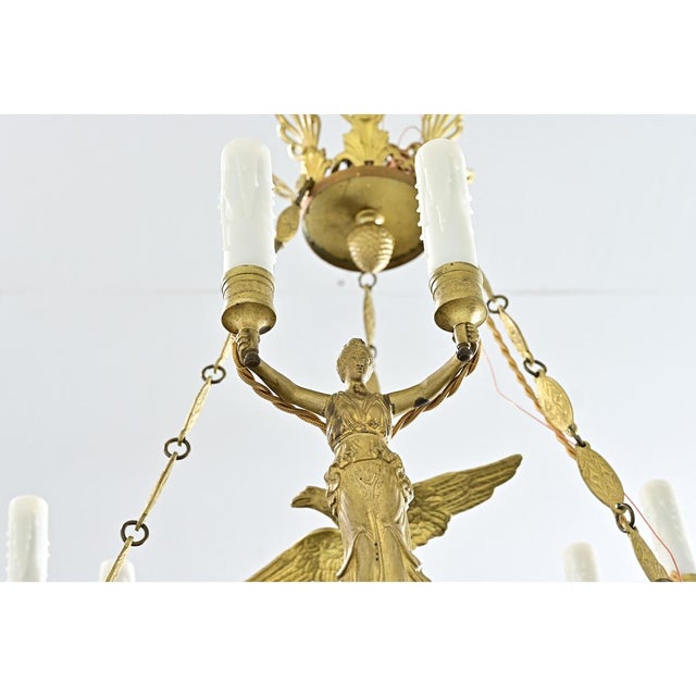 Metal Early 19th Century French Empire Quality Brass and Tole Chandelier For Sale - Image 7 of 12
