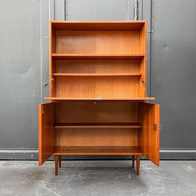 Writing Desk in Mahogany For Sale - Image 5 of 18