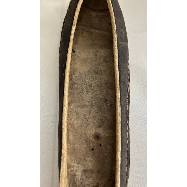 Antique Korean Joseon Dynasty Heukhye Nobleman's Leather Shoe, Single, Yangban Nobility Footwear With Hobnail Sole, 19th Century For Sale - Image 10 of 15