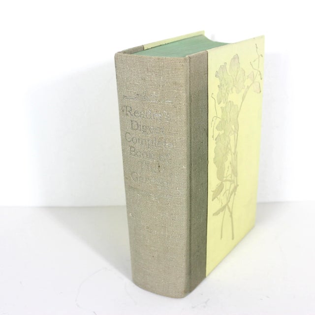 foil "For everyone who loves a garden" Reader's Digest Complete Book of the Garden 1966 Absolutely beautiful book! The...
