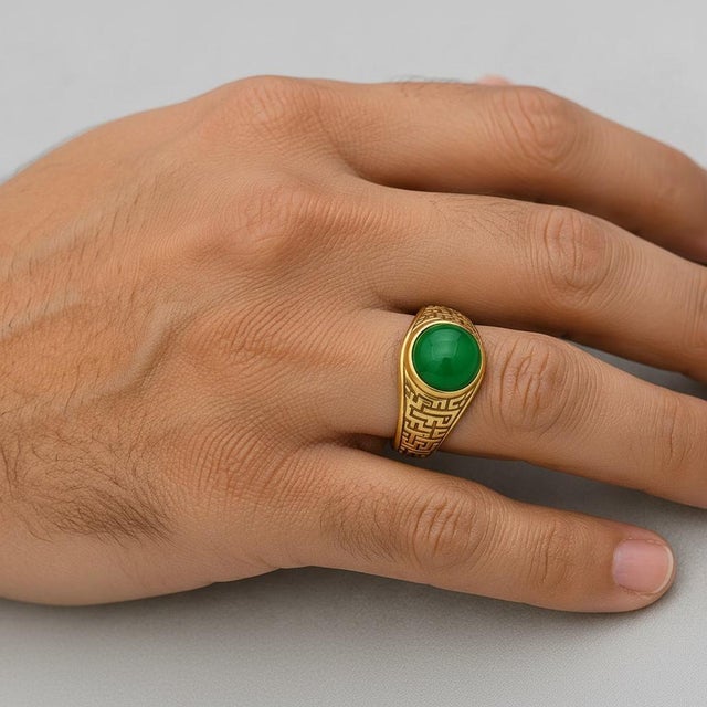 Metal Men’s Green Onyx Ring With Arabic Calligraphy Design, Size 7.5 For Sale - Image 7 of 7