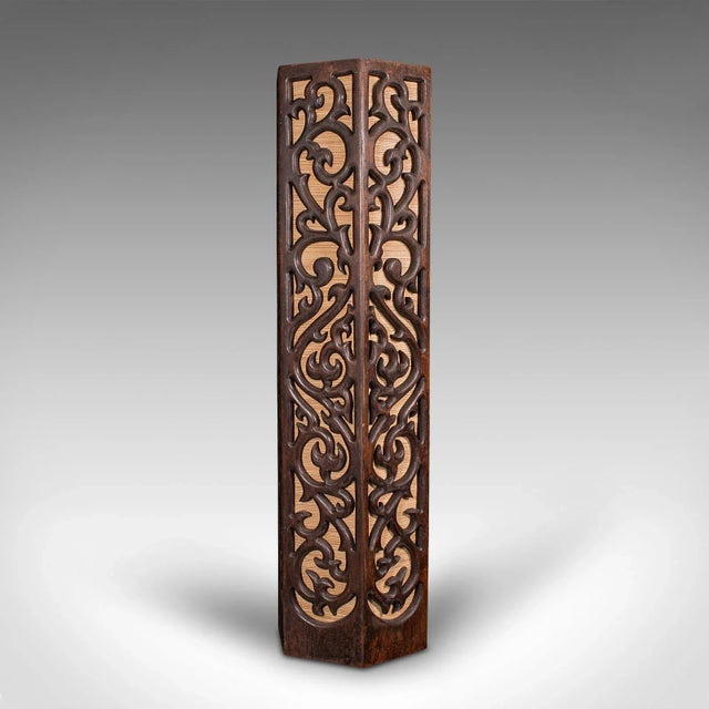 1960s Vintage Oriental Rattan Hexagonal Stand For Sale - Image 4 of 10