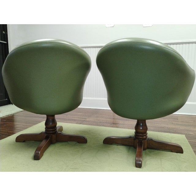 1970s Custom Midcentury Avocado Green Vinyl Chairs - a Pair For Sale - Image 4 of 8
