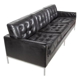 Vintage Three-Seater Sofa in Black Leather with Chrome Frame from Florence Knoll, 1970s For Sale