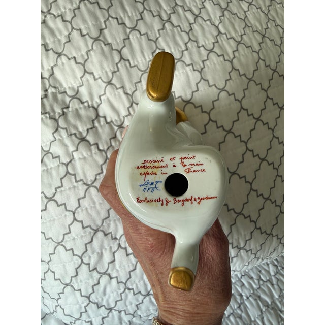 1960s Rare Bergdorf Goodman Exclusive French Porcelain Figural Cachepot, Hand Painted 3-Piece Centerpiece, Circa 1960 For Sale - Image 5 of 6