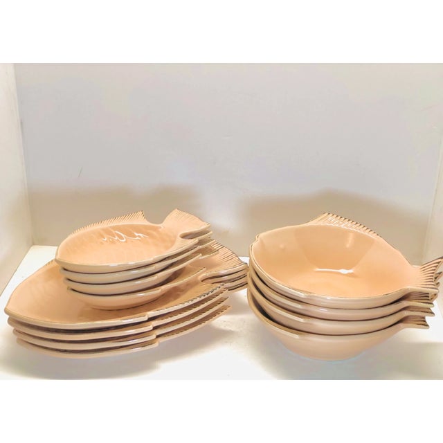 **Vintage 12-Piece Fish Shaped Dinnerware Set – Plates & Bowls – Coastal Nautical Décor** Unique vintage 12-piece fish...