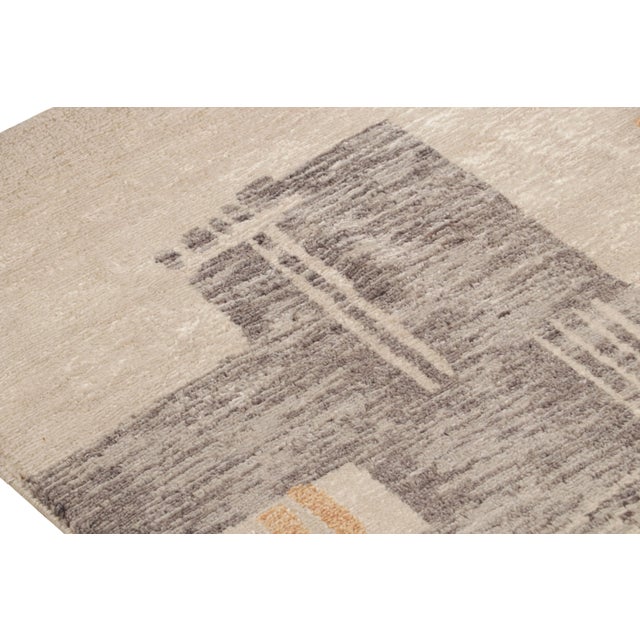 Rug & Kilim’s Abstract Rug in an All Over Geometric Pattern For Sale In New York - Image 6 of 7