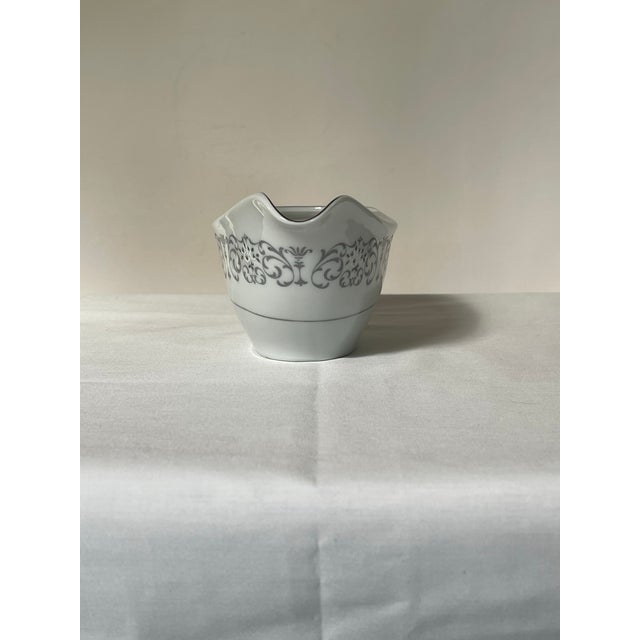 Traditional Mid 20th Century Lancaster Gravy Boat For Sale - Image 3 of 9