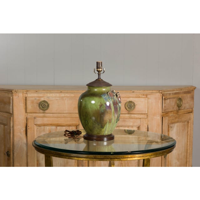 Arts & Crafts 1920s Green Pottery Table Lamp with Raised Floral Motif on Wooden Base, Wired For Sale - Image 3 of 12