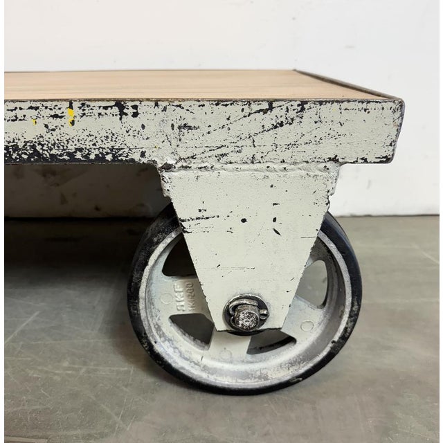 Industrial Grey Coffee Table Cart, 1960s For Sale - Image 6 of 18