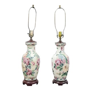 Mid 20th Century Floral Chinoiserie Lamps Pair Vintage Off White Pink Accent Asian Table Lamp - Pair For Sale