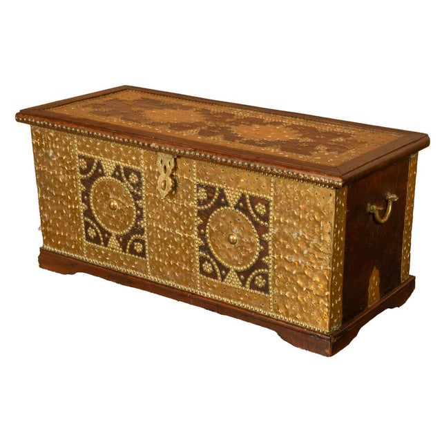 Islamic Antique Zanzibar Omani Teak & Brass Stud & Copper Clad Dowry Chest For Sale - Image 3 of 15