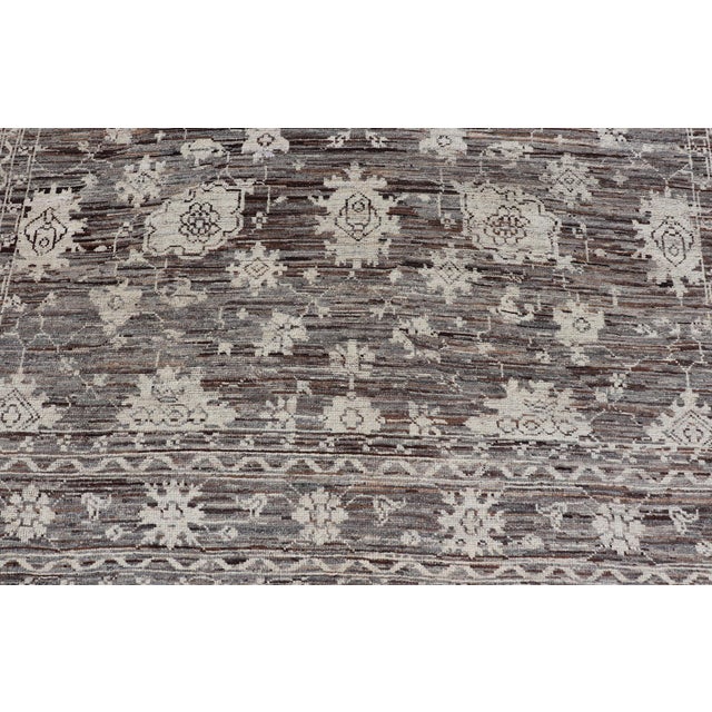 Modern Rug in Wool With Sub-Geometric Floral Oushak Design by Keivan Woven Arts For Sale - Image 9 of 12