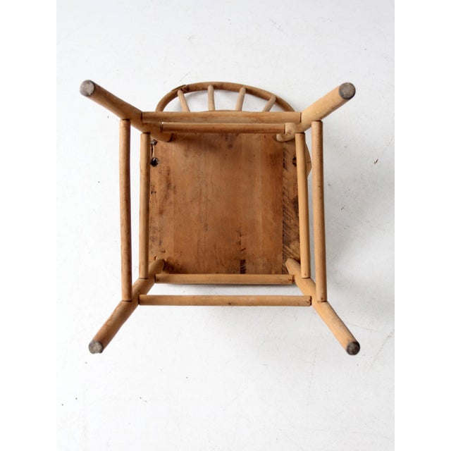 Farmhouse Antique Bow Back Windsor Farmhouse Chair For Sale - Image 3 of 16