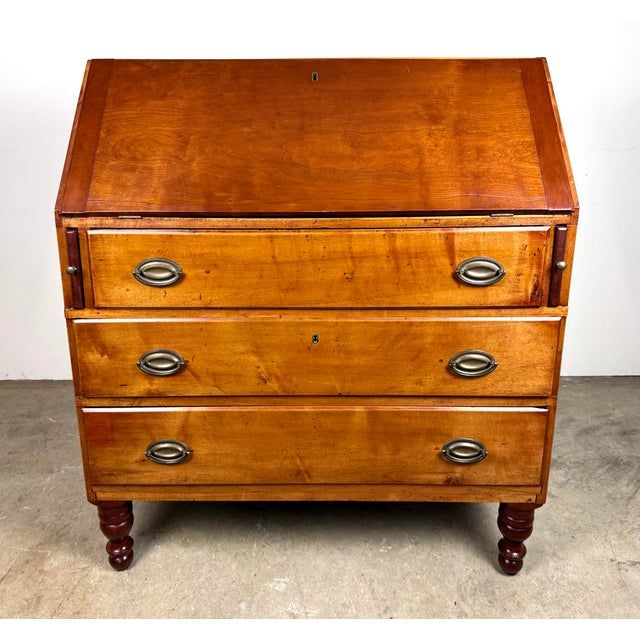 Early 19th Century Antique Cherry Wood and Pine Slant Top Secretary Desk For Sale - Image 4 of 12