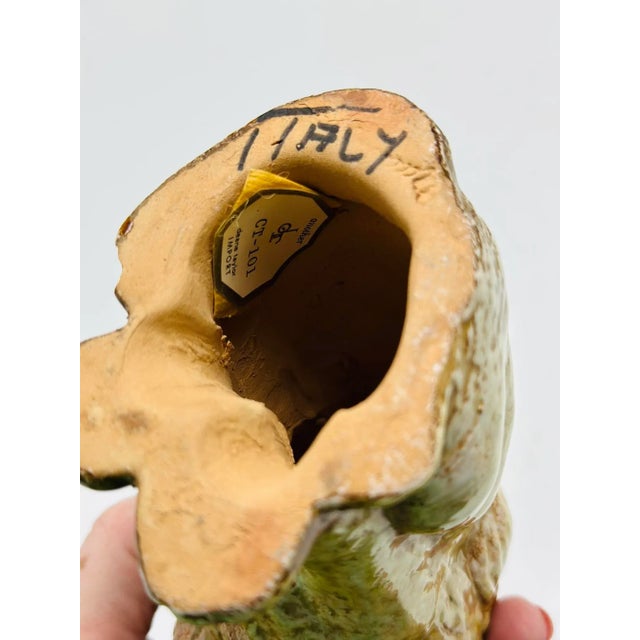 This pretty lion has attitude! He is small in size and big in personality. Ceramic, well made and heavy. The details are...