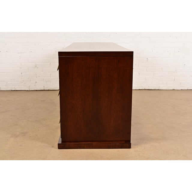 T. H. Robsjohn-Gibbings for Widdicomb Mid-Century Modern Hollywood Regency Mahogany Dresser or Credenza, Newly Refinished For Sale - Image 12 of 14