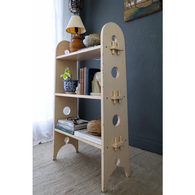 Arts and Crafts Painted Bookshelf With Roycroft Style Peg Construction For Sale - Image 6 of 18