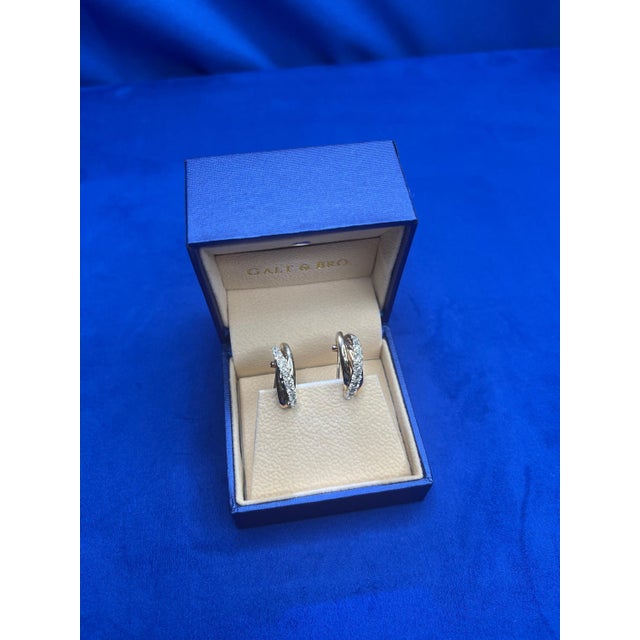 Metal Round Shape Brilliant Cut White Diamonds Pave Set 14k Triple Tone White Yellow Gold, A Pair For Sale - Image 7 of 8