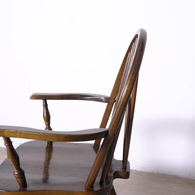 Antique English Windsor Chair with Armrests, 19th Century For Sale - Image 10 of 14