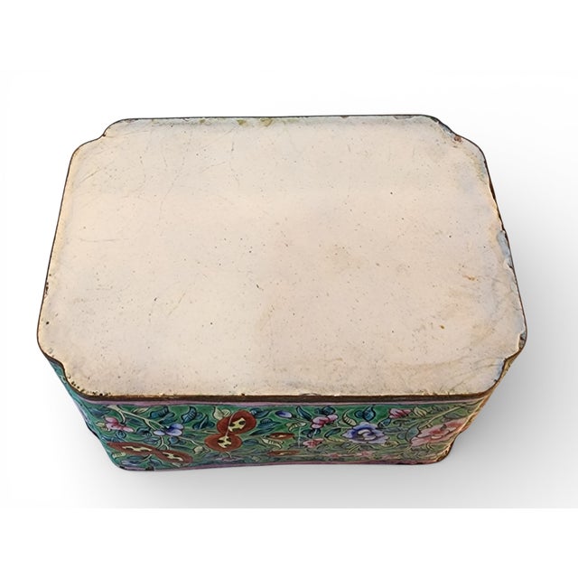 Green Antique Canton Chinese Green Enameled Cloisonné Lidded Trinket Box, Late 18th Century For Sale - Image 8 of 12