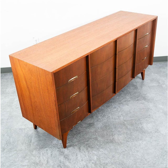 1960s Mid Century Modern Credenza Dresser Mahogany American Martinsville 12 Drawers For Sale - Image 9 of 11