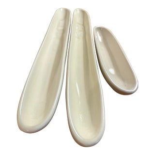 Vintage Carnivale McCarty of Memphis Signed White Pottery Set of 3 Olive Trays For Sale