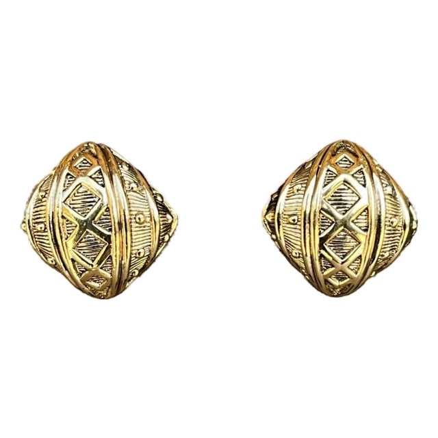 Vintage Ciner Gold Tone Clip on Earrings For Sale
