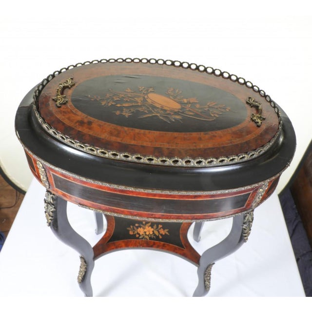 French Planter or Side Table in Aboyna with Inlay For Sale - Image 14 of 16