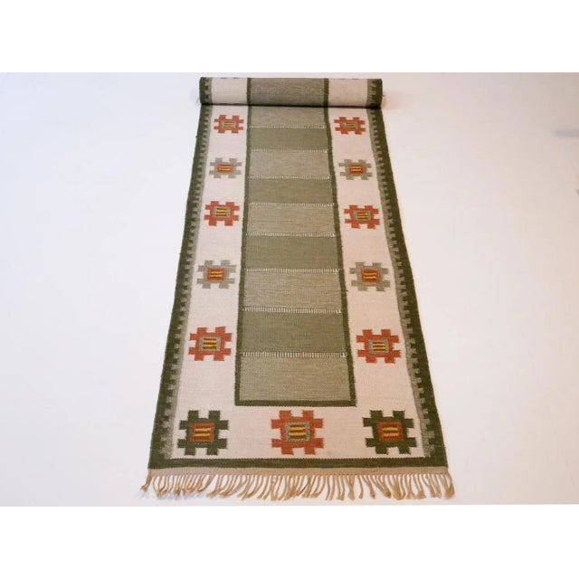 1950s Mid-Century Swedish Flat Weaved Röllakan Carpet by Nils Nilsson, 1950s For Sale - Image 5 of 5