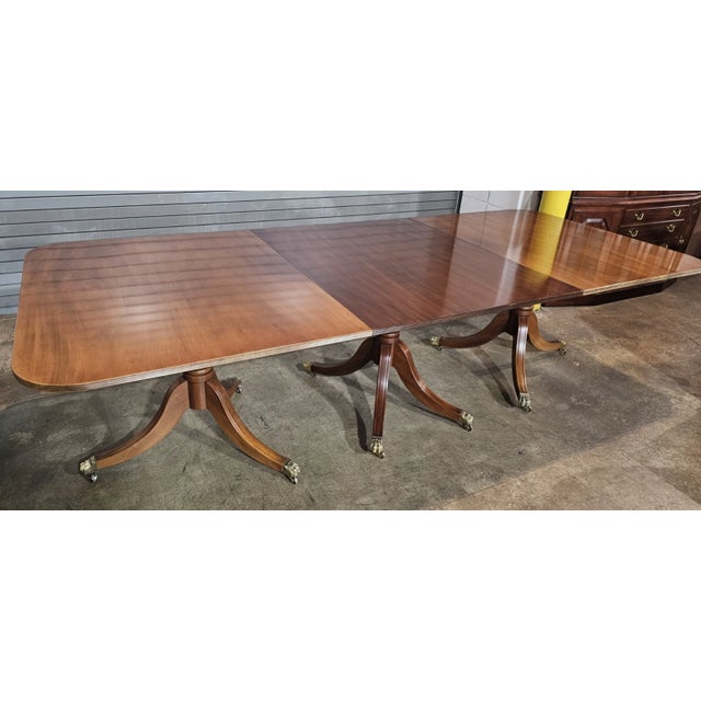 Kittinger Late 20th Century Kittinger Williamsburg Mahogany Three Part Pedestal Dining Room Table Wa 1043 & 1044 For Sale - Image 4 of 14