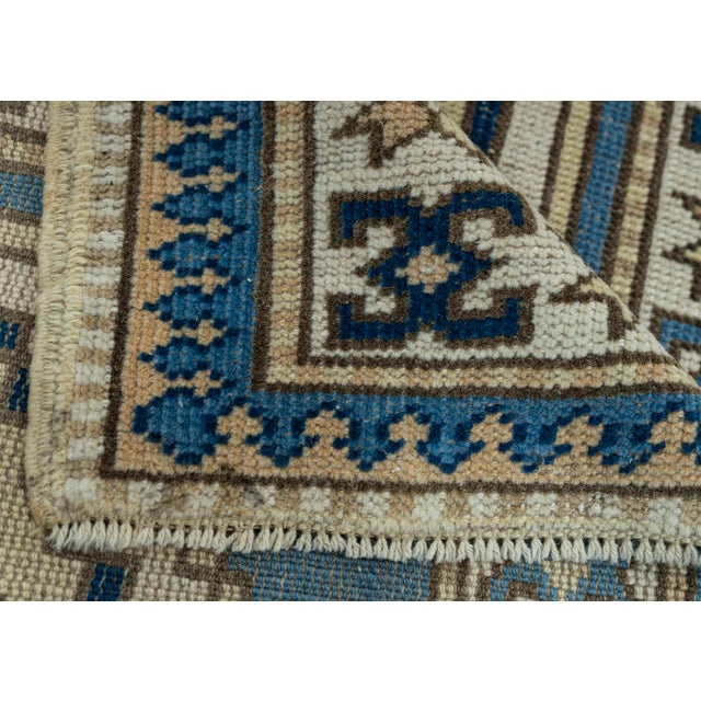 Turkish Vintage Rug 2'11" x 4'2" #20567 For Sale In Houston - Image 6 of 8