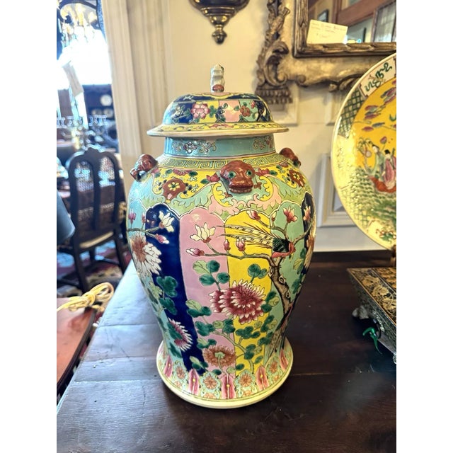 Early 20th Century Vintage Chinese Export Porcelain Hand Painted Covered Baluster Jar With Foo Dog Lid For Sale - Image 5 of 11