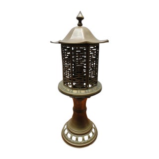 Mid-Century Chinese Style Solid Brass Table Lamp For Sale