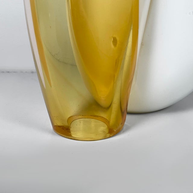 Italian Modern Yellow and Opaline Glass Table Lamp, 1970s For Sale - Image 9 of 14