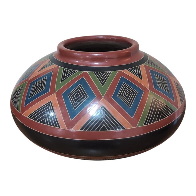 Signed Juan Paulino Martinez Nicaragua Pottery Vase Geometric Sgraffito Art For Sale