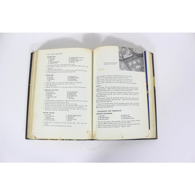 1965 Canadian Cook Book Cookbook Retro Kitchen Decor, Old Linen Hardcover Gift Foodie, Shower Gift, Bride, Classic For Sale - Image 13 of 13