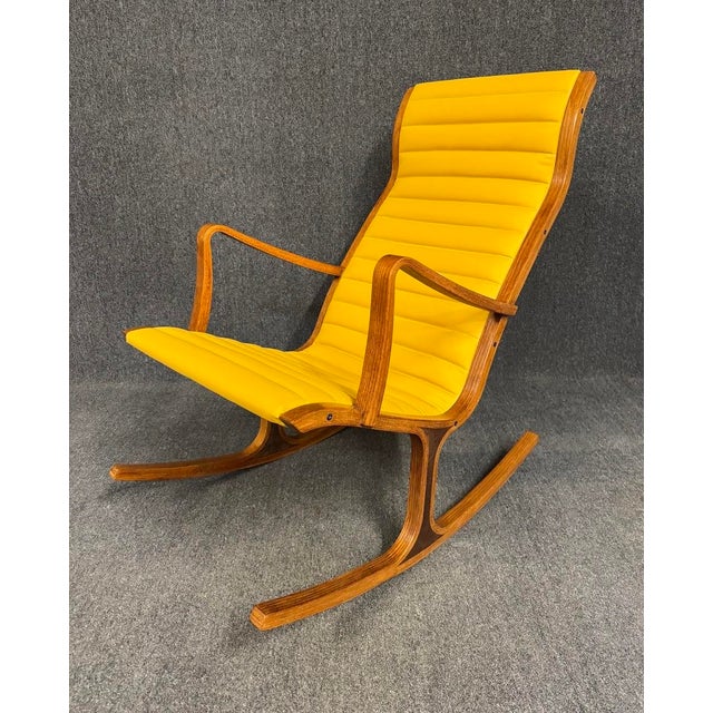 moetel　HOUTOKU vintage chair 三脚セット Low Chair | Sakakura Junzo Architectural Institute | TENDO