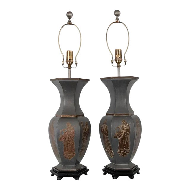 Vintage Pair of Chinoiserie Motif Table Lamps For Sale