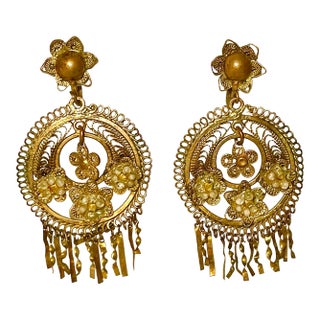 1920s Art Nouveau Filigree Screw-Back Earrings - 2 Pieces For Sale
