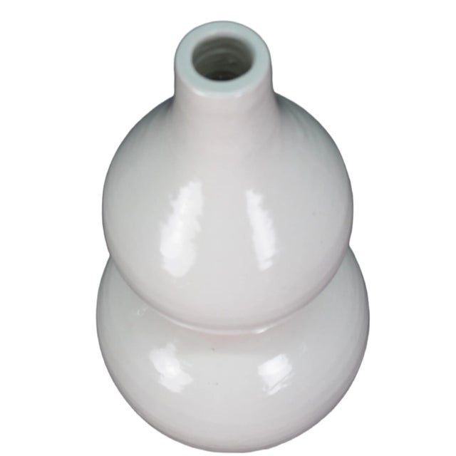 White Bottle Gourd Shape Vase For Sale - Image 4 of 6