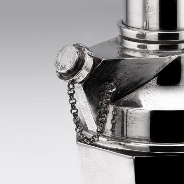Vintage Art Deco English Silver Cocktail Shaker, 1934 For Sale - Image 10 of 16