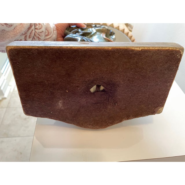 Vintage 1940s Chinoiserie Guanyin Figural Chalkware Lamp With Crane Motif, Paired With Stiffel Pleated Shade. For Sale - Image 10 of 12