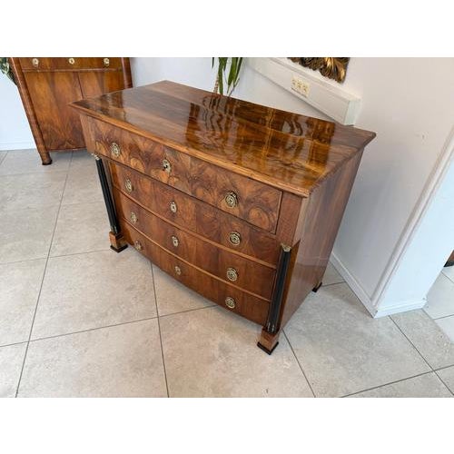 Brown Empire Chest of Drawers with Columns in Walnut Veneer For Sale - Image 8 of 15