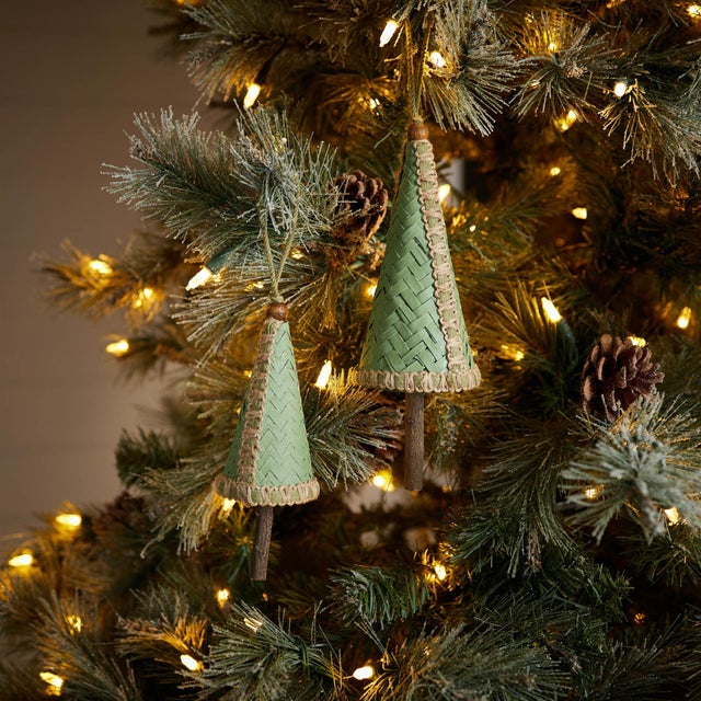 Wood Woven Bamboo Pine Tree Ornament (Set of 4) For Sale - Image 7 of 8