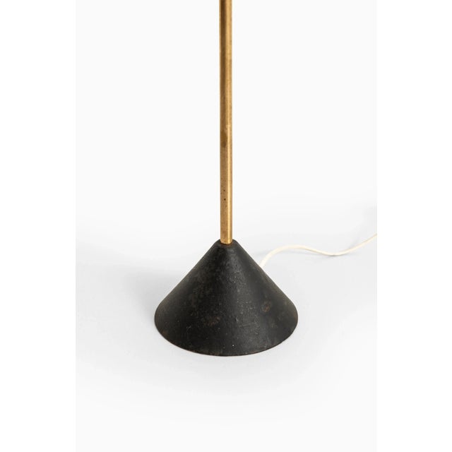 Swedish Model G-20 Floor Lamp by Hans-Agne Jakobsson for Hans-Agne Jakobsson AB, 1950s For Sale - Image 3 of 7